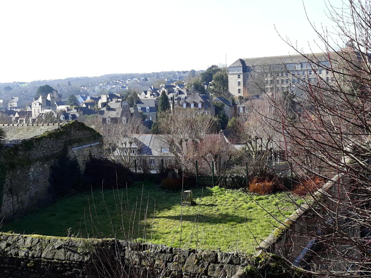 Val Cocherel - Hotel Le Challonge ดีน็อง ภายนอก รูปภาพ