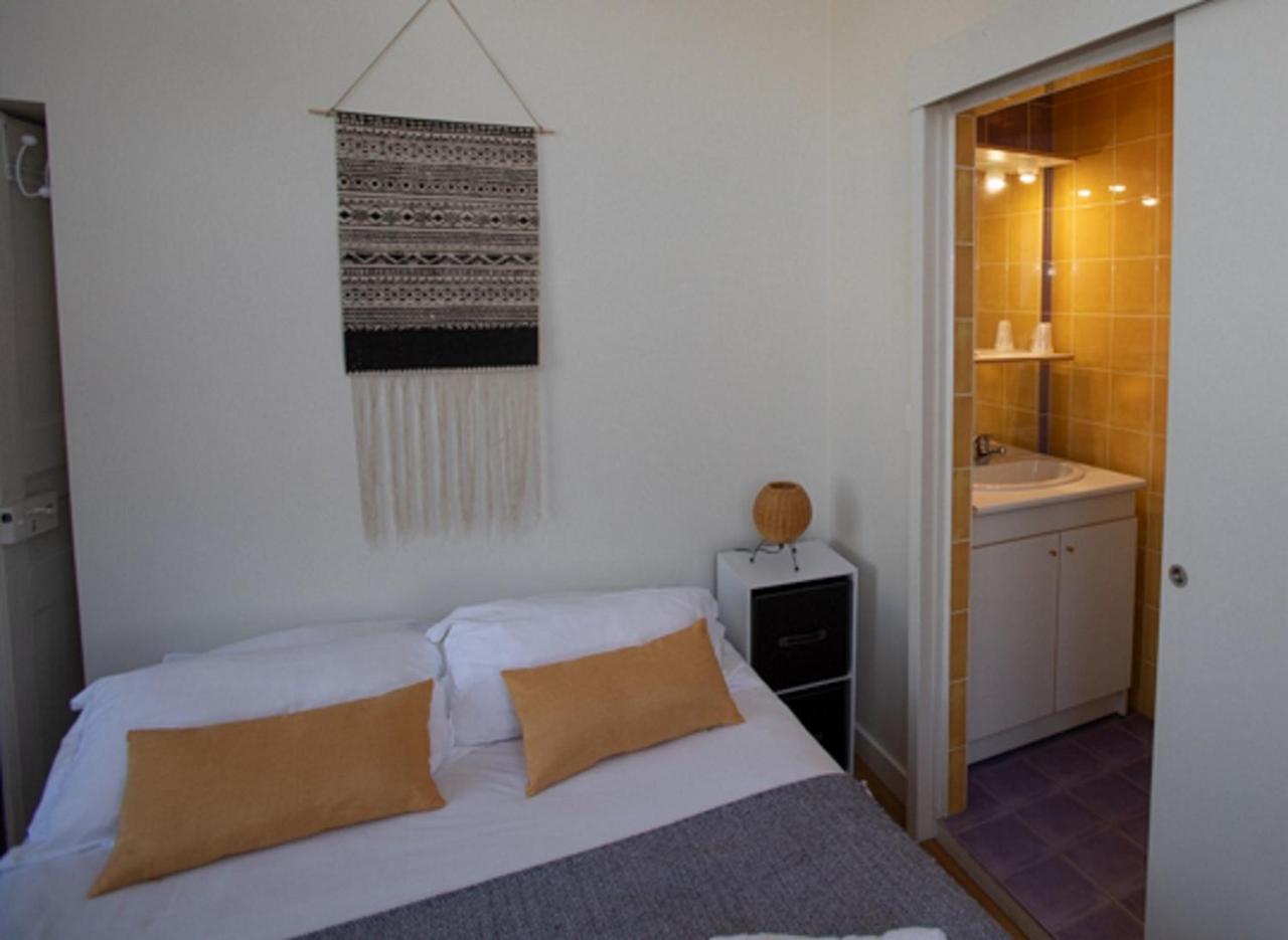 Val Cocherel - Hotel Le Challonge ดีน็อง ภายนอก รูปภาพ