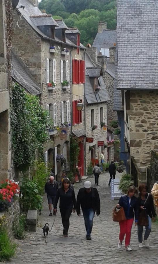 Val Cocherel - Hotel Le Challonge ดีน็อง ภายนอก รูปภาพ