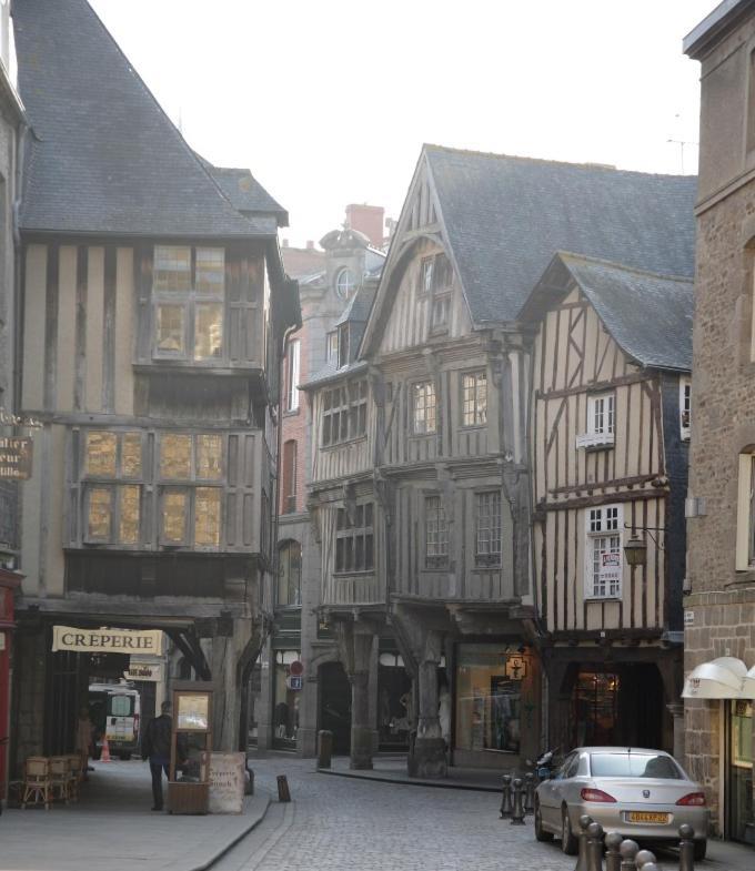 Val Cocherel - Hotel Le Challonge ดีน็อง ภายนอก รูปภาพ